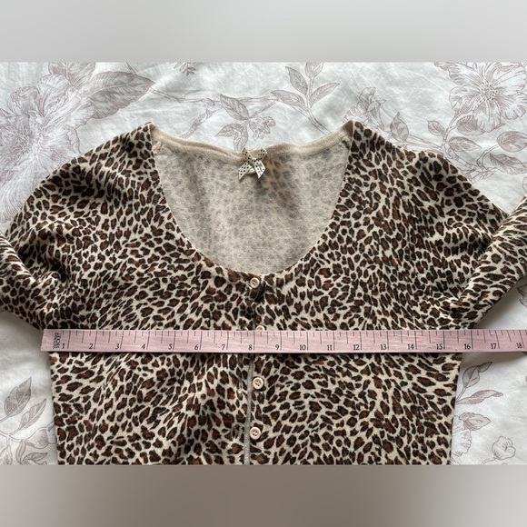 Y2K Forever21 Leopard Ribbed Button Cardigan Small Preppy Elle Woods Old Money - Picture 8 of 9